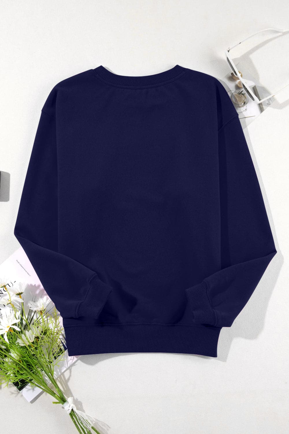 Round Neck Long Sleeve Sweatshirt.