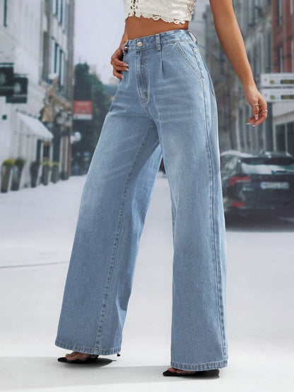 Wide Leg Jeans with Pockets.