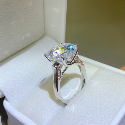 10 Carat Moissanite 925 Sterling Silver Ring.