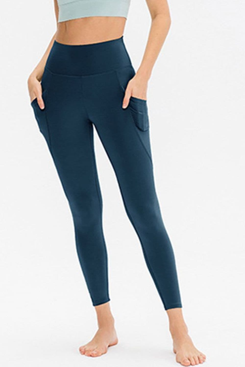 Slim Fit Long Active Leggings with Pockets.