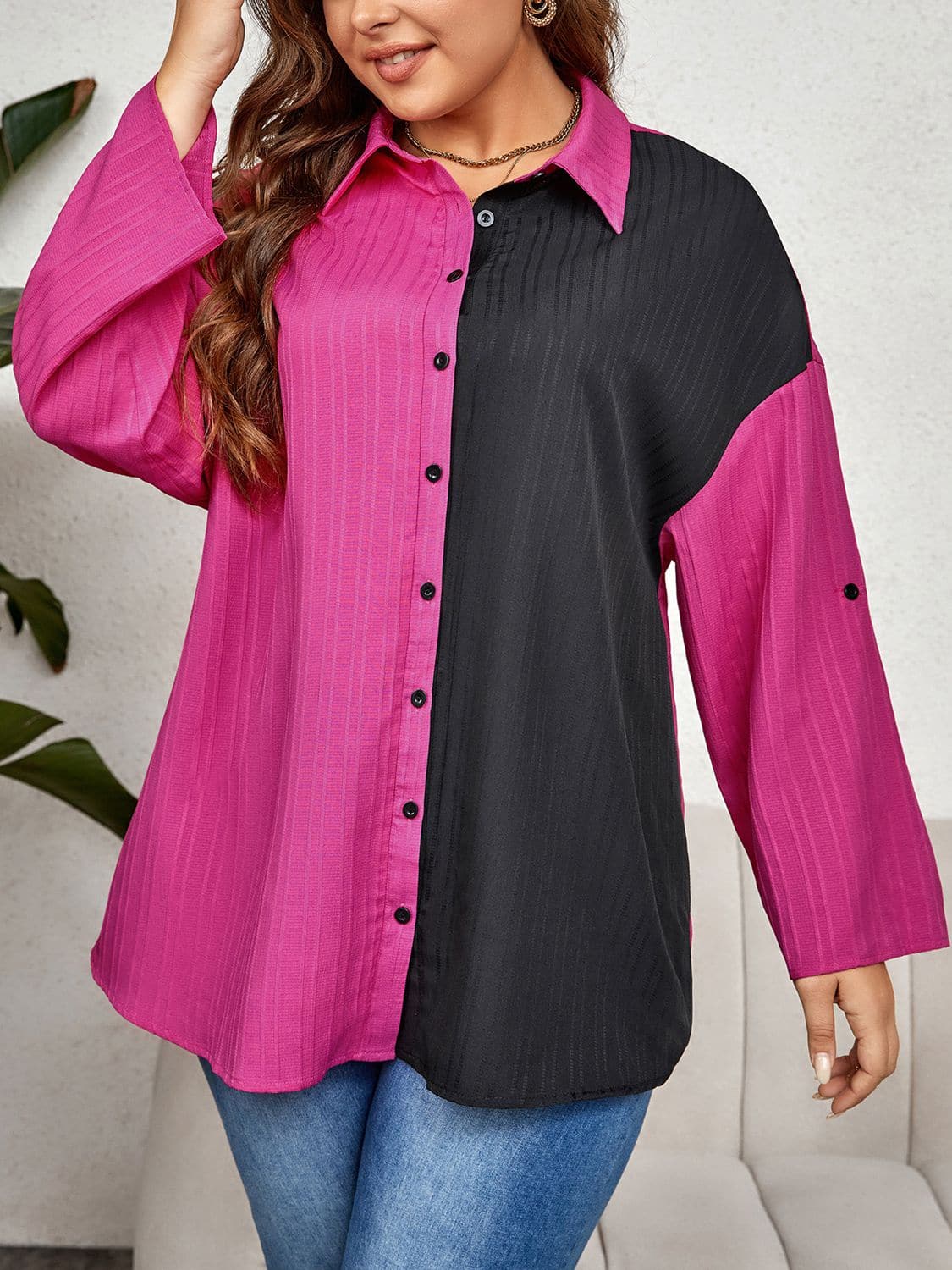 Plus Size Contrast Color Roll-Tap Sleeve Shirt.