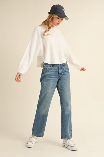 Chic cropped dolman sleeve sweater with round neck