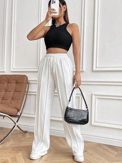 Versatile drawstring wide-leg trousers with convenient pockets