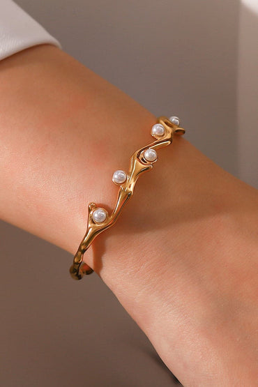 Inlaid Synthetic Pearl Open Bracelet.