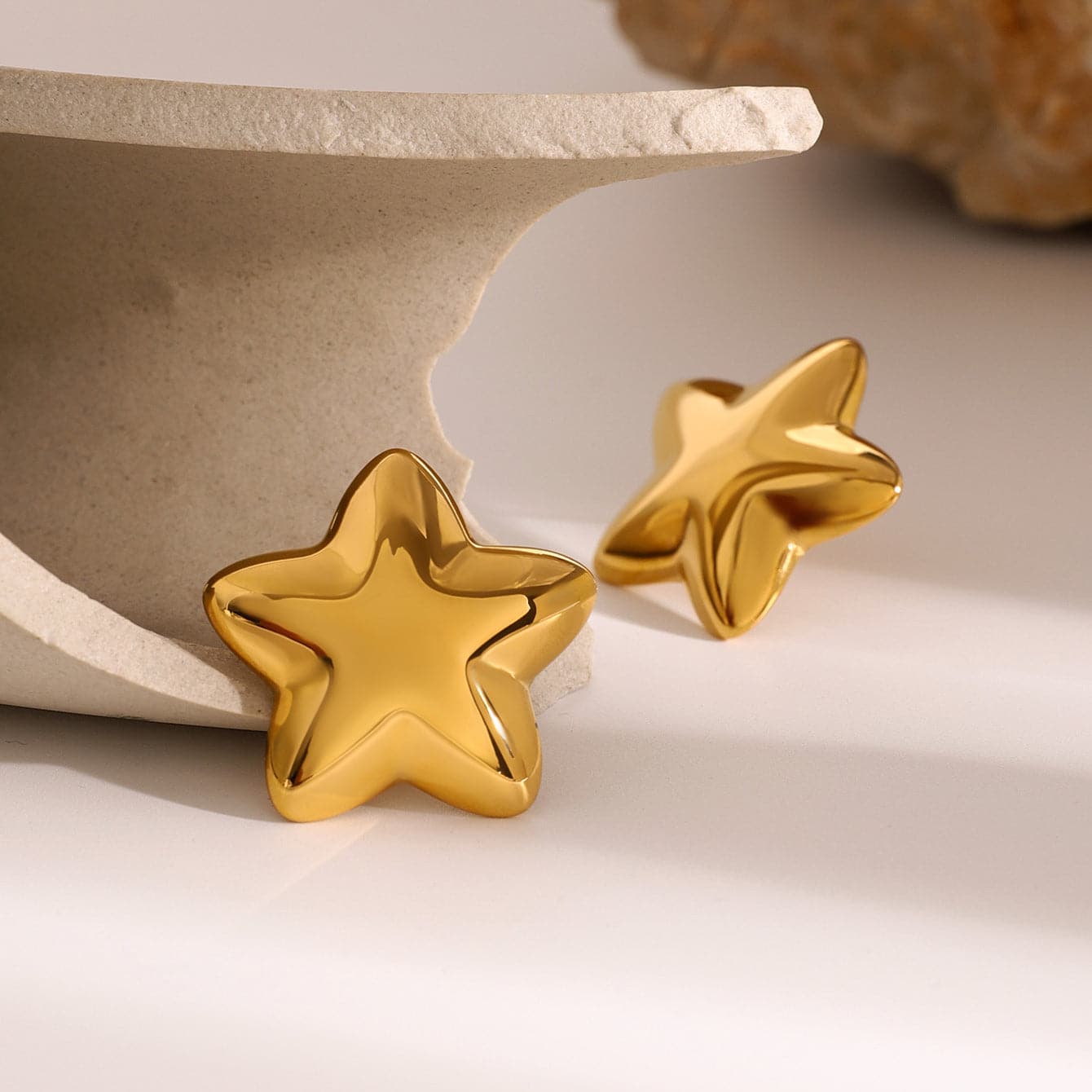 Elegant 18K gold-plated star stud earrings in stainless steel