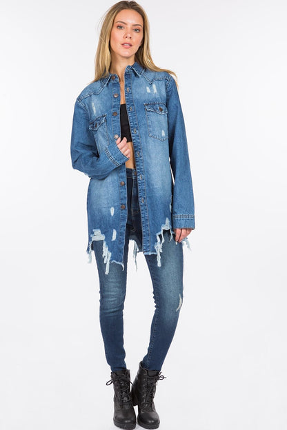 Chic urban distressed denim jacket with frayed hem