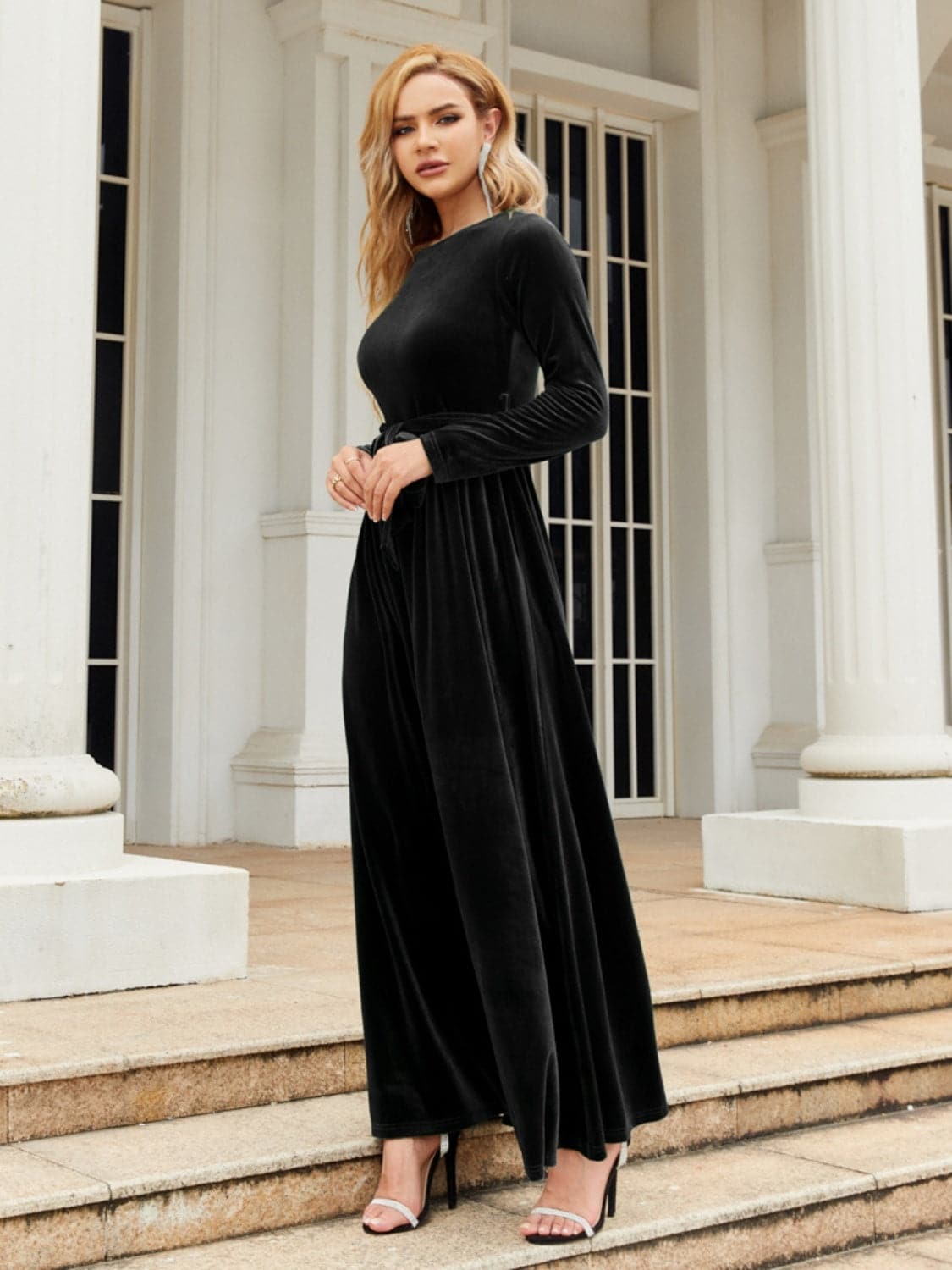 Tie Front Round Neck Long Sleeve Maxi Dress.