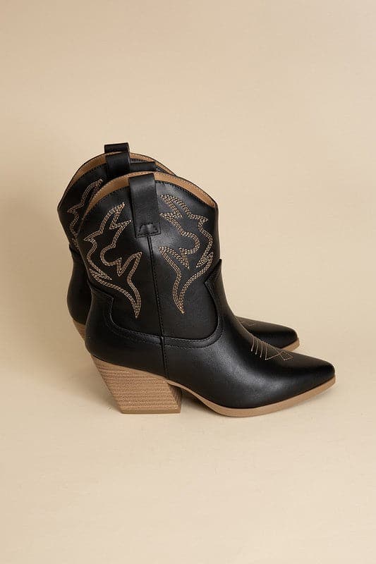 BLAZING-S WESTERN BOOTS.