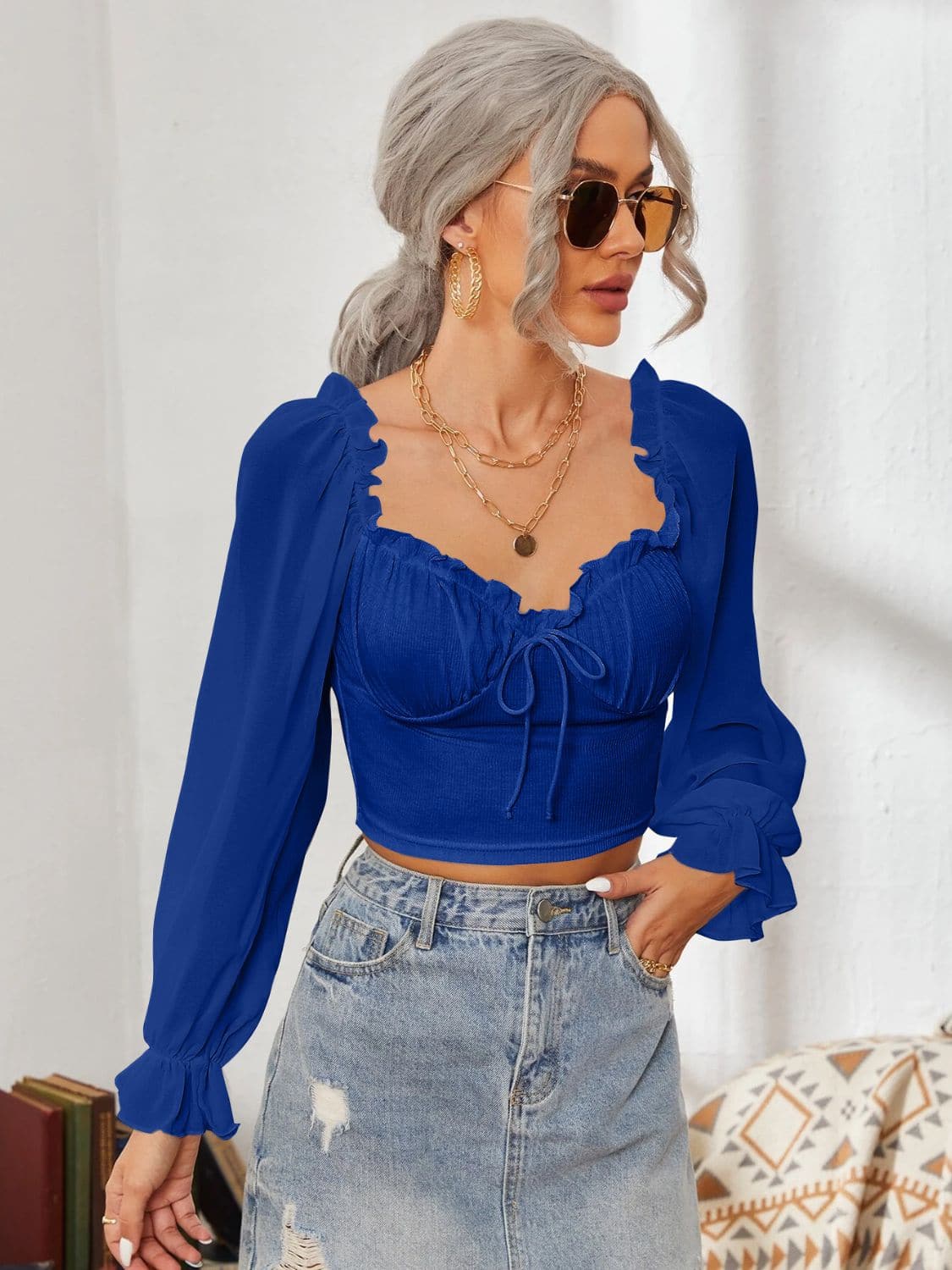 Mesh Sweetheart Neck Flounce Sleeve Top.