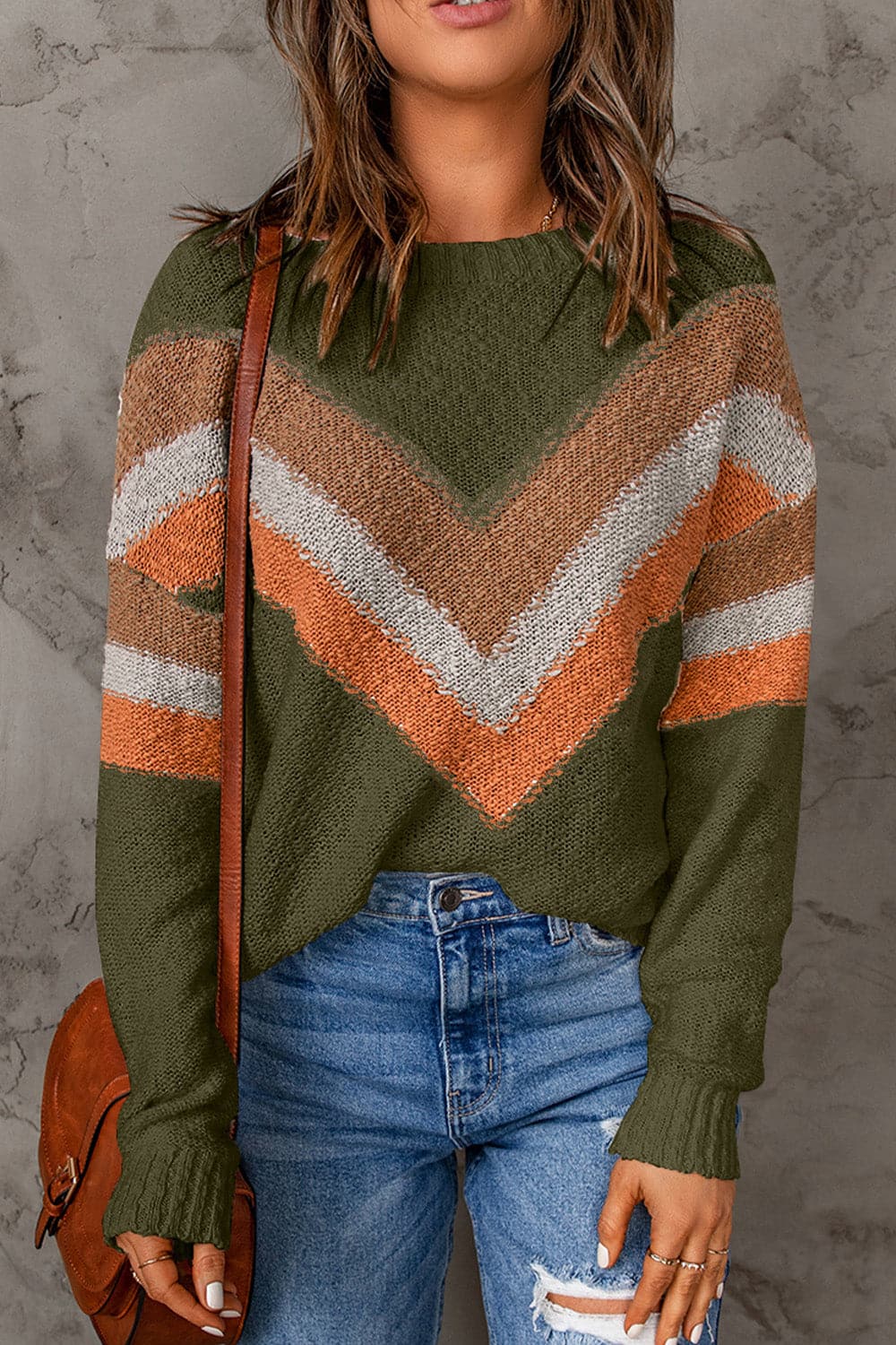 Contrast Round Neck Dropped Shoulder Sweater.