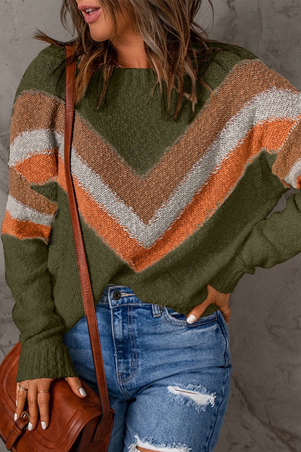 Contrast Round Neck Dropped Shoulder Sweater.