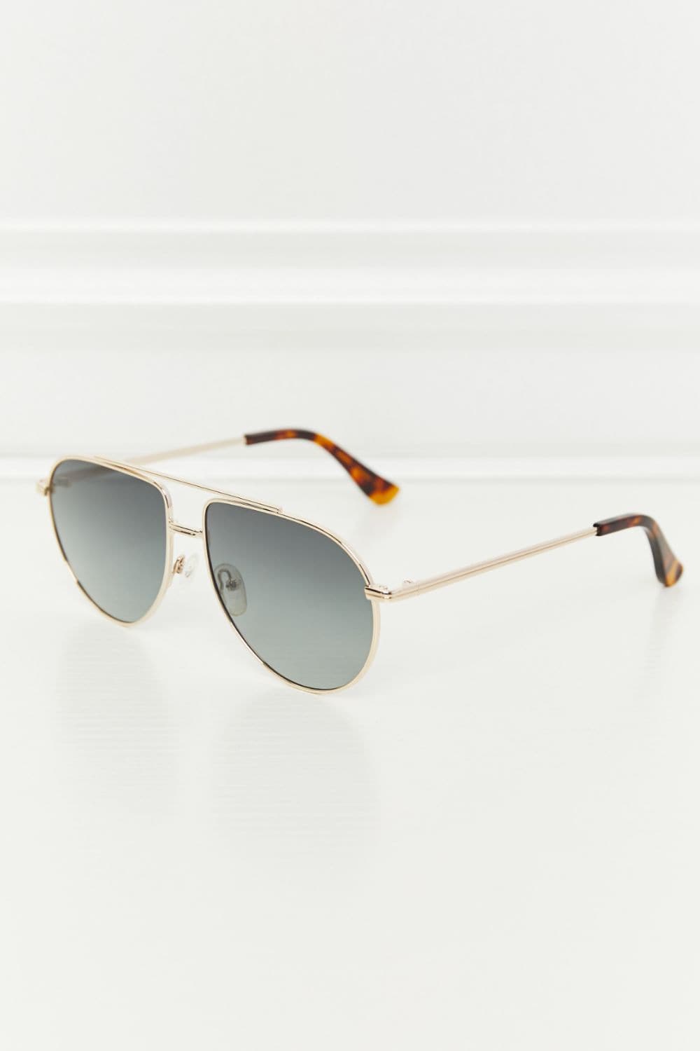 TAC Polarization Lens Aviator Sunglasses.