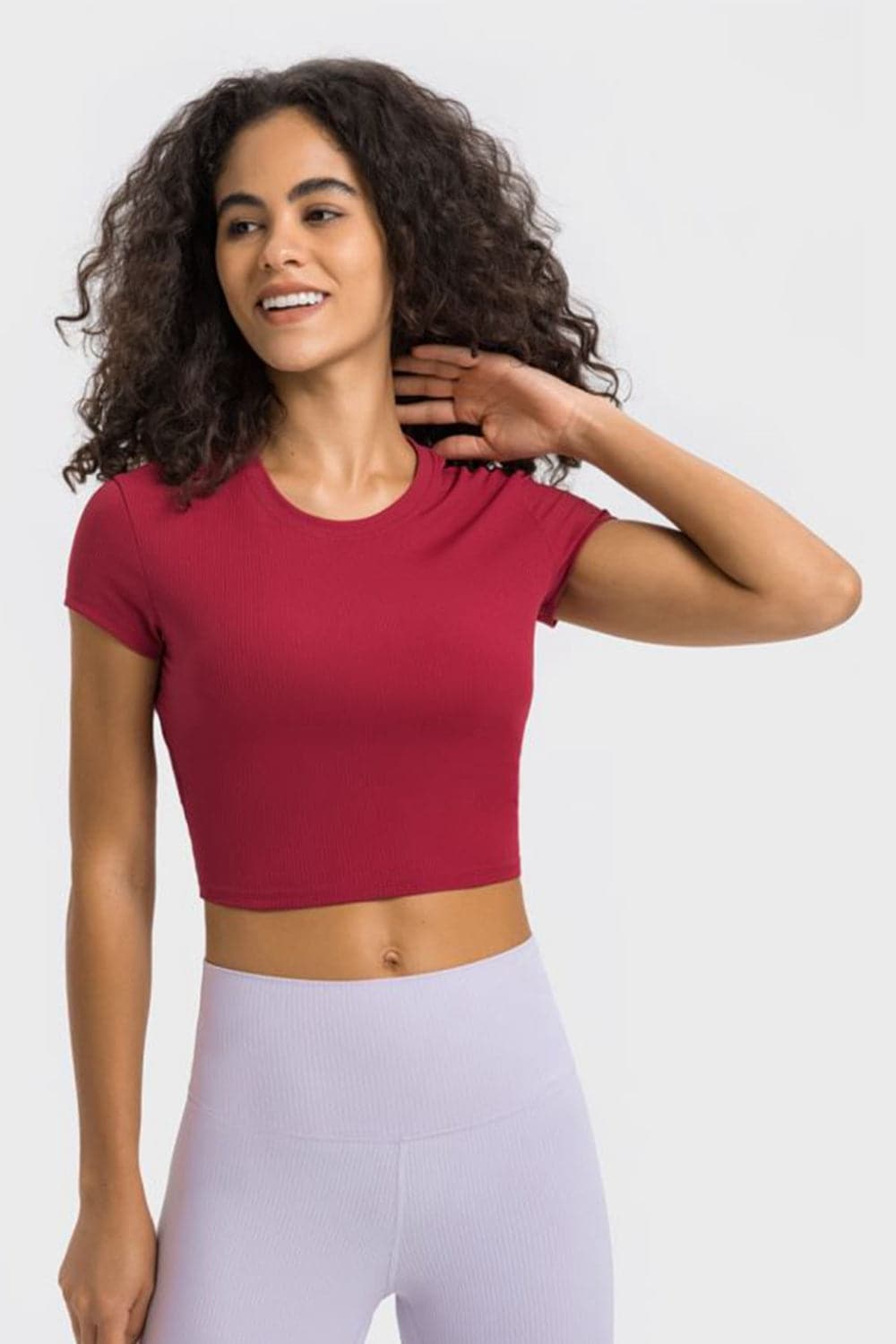 Round Neck Short Sleeve Cropped Sports T-Shirt.