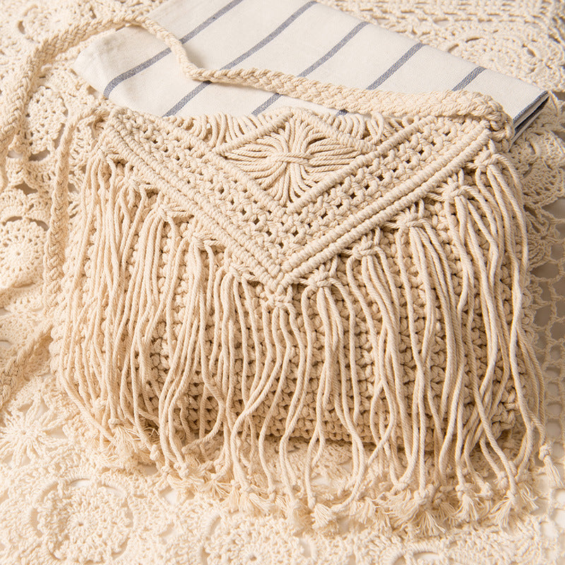 Simple Tassel Crossbody Straw Bag Retro One Shoulder Cotton Thread Woven Bag Summer Beach Bag Bella Mia