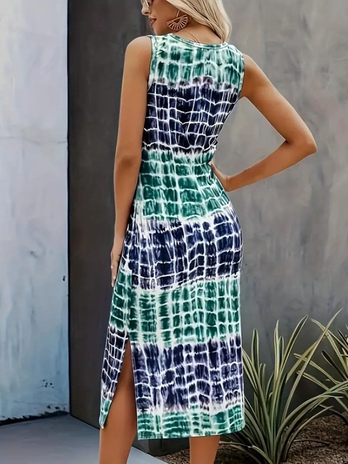 Slit Printed Round Neck Sleeveless Dress.