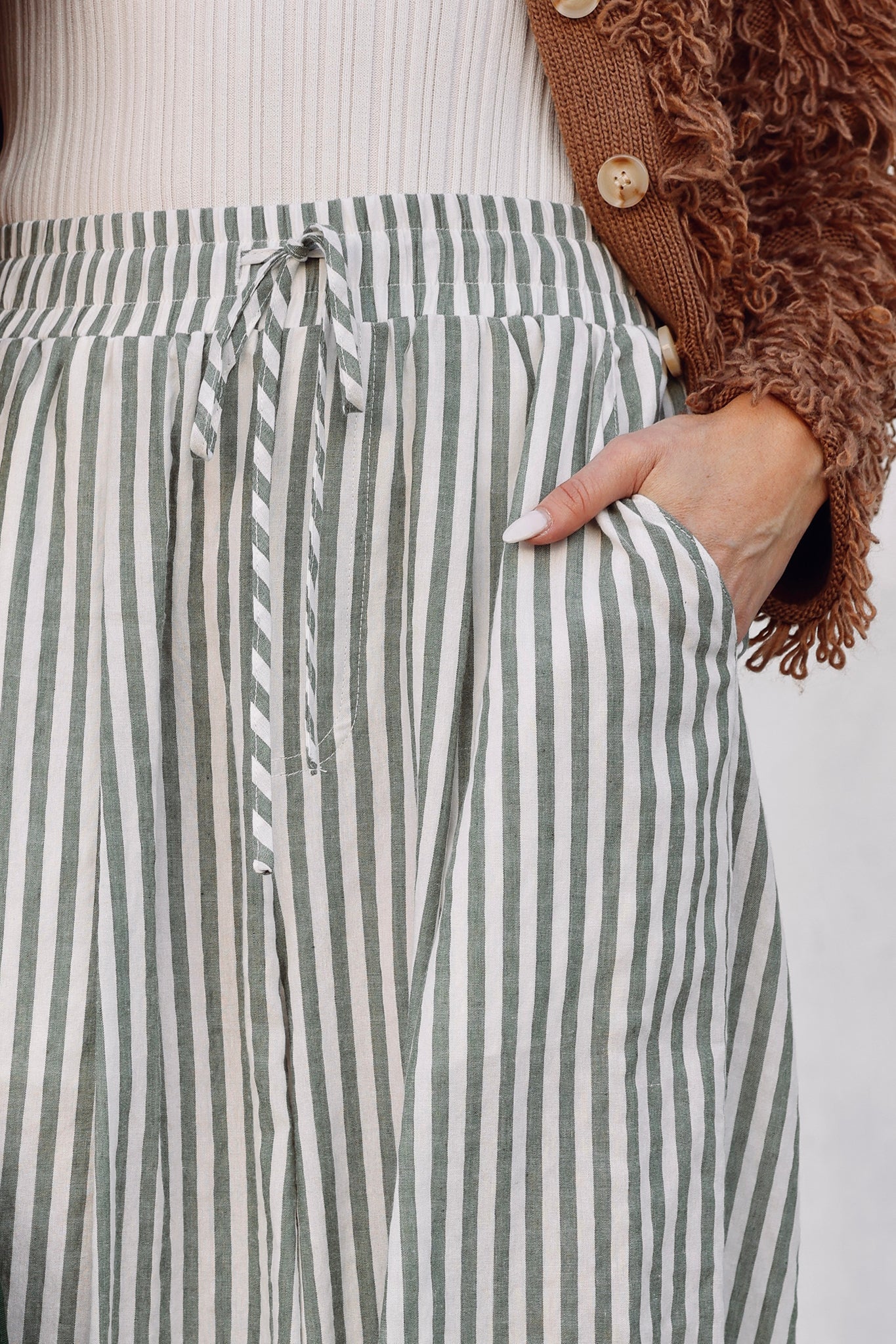 WISHFUL THINKING WOVEN PANTS Flying Tomato