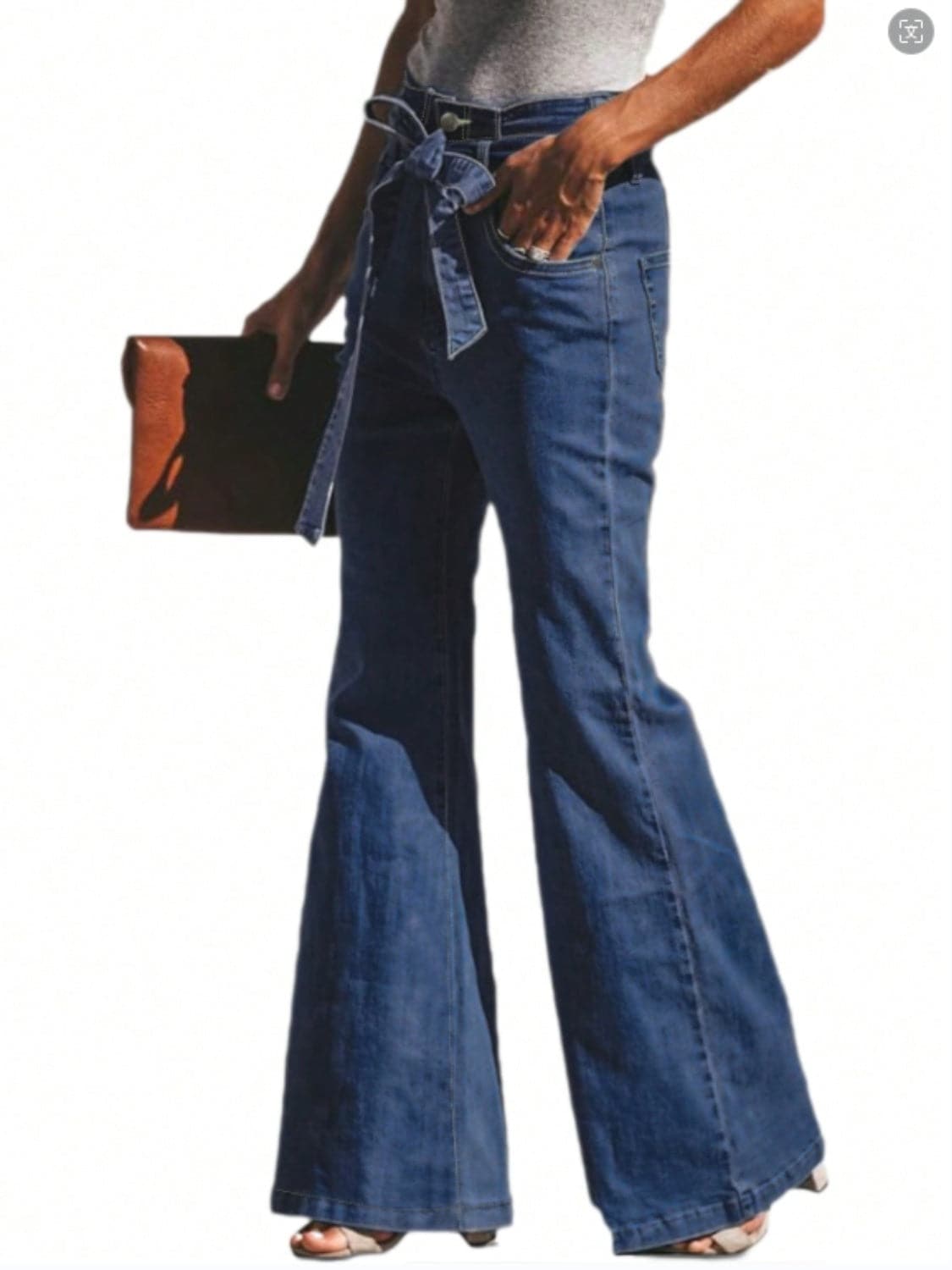 Tied Flare Jeans with Pockets.