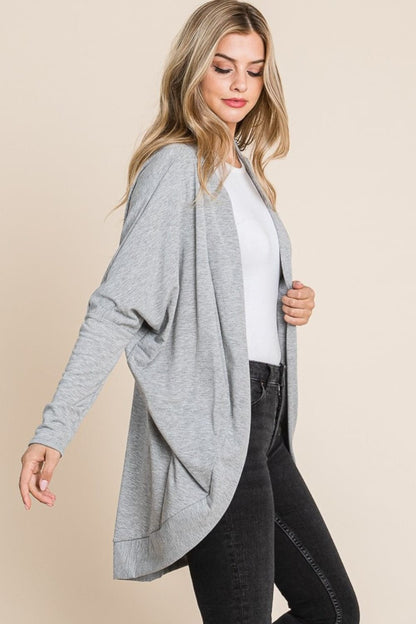 Chic cocoon cardigan with open front and long sleeves