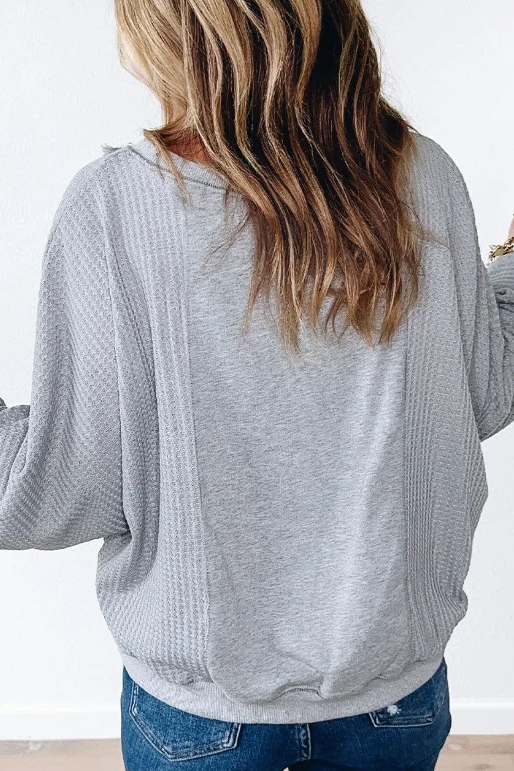 Waffle-knit long sleeve top with style