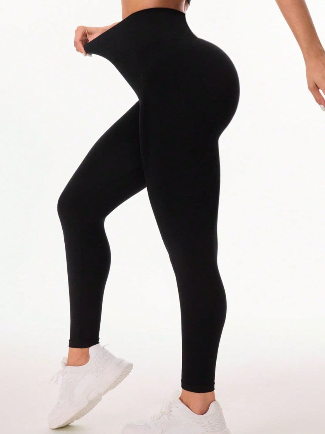 Pocketed High Waist Active Leggings.