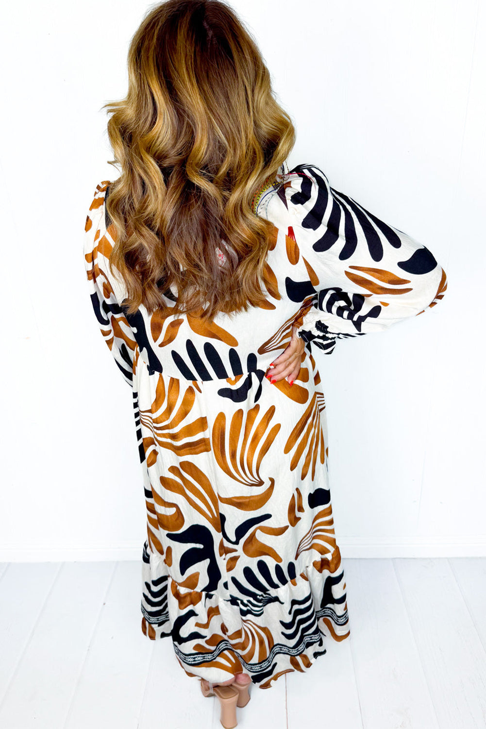 White Plus Size Abstract Print Dress With Contrast Collar Split Neck Long Dress Dear-Lover Dropshipping