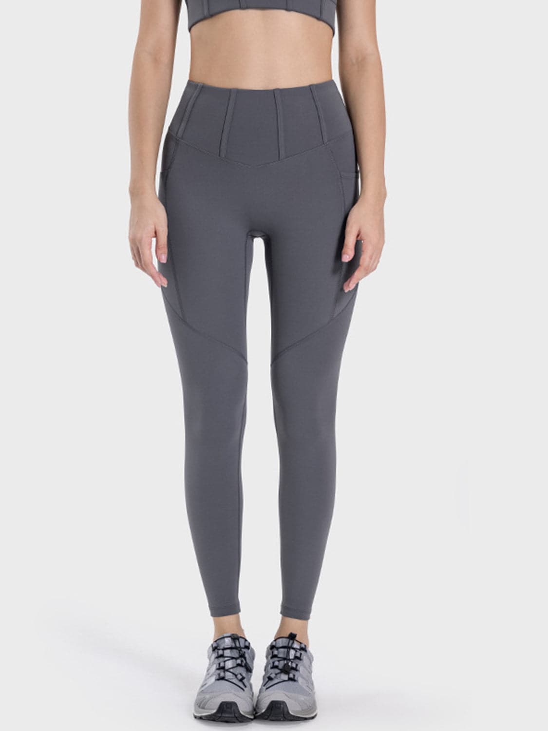 Pocketed High Waist Active Leggings.