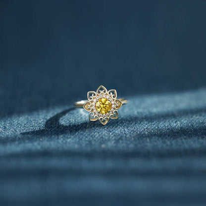 Flower Shape Zircon Platinum-Plated 925 Sterling Silver Ring.