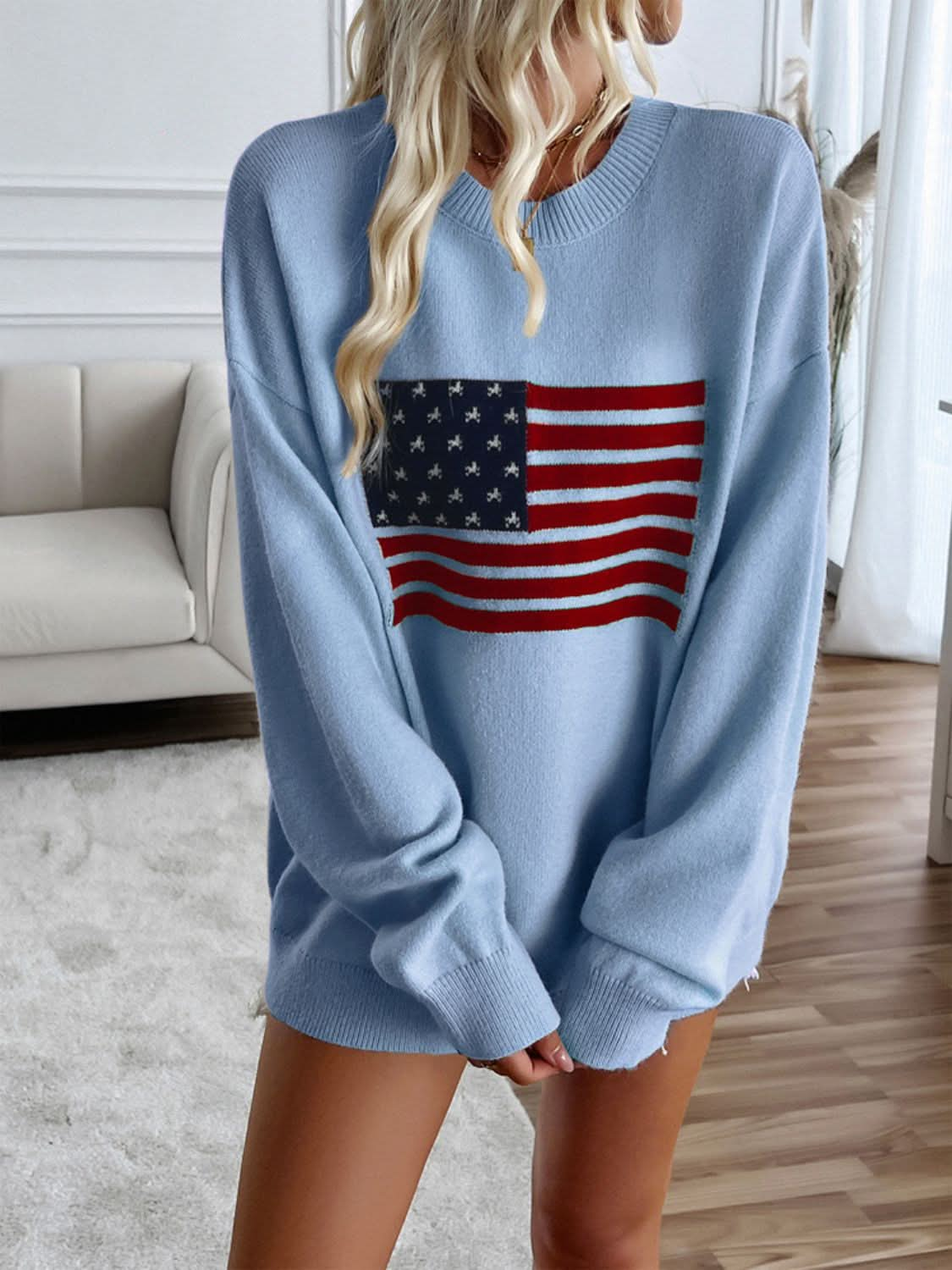 Round neck us flag knit top