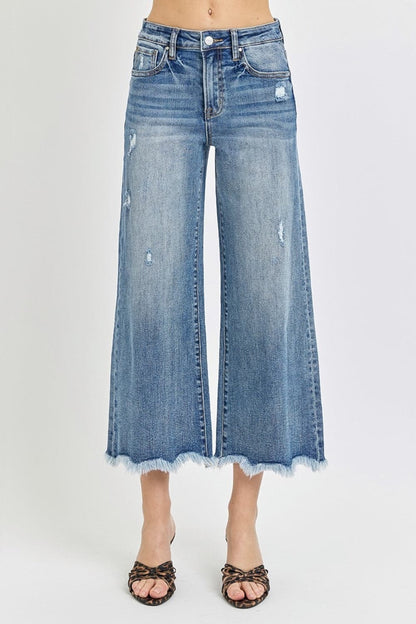 Risen High Rise Cropped Flare JeansRisen High Rise Cropped Flare Jeans

Elevate your denim game with the Risen High Rise Cropped Flare Jeans, a quintessential addition to any fashion-forward wardrobe.Love Salve Risen High Rise Cropped Flare JeansJeans