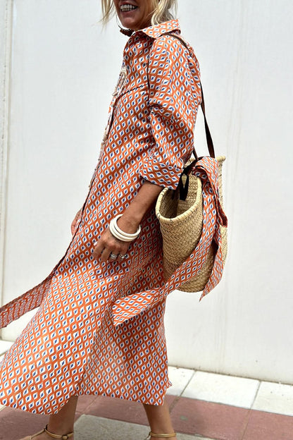 Chic button-up dress with sleeves