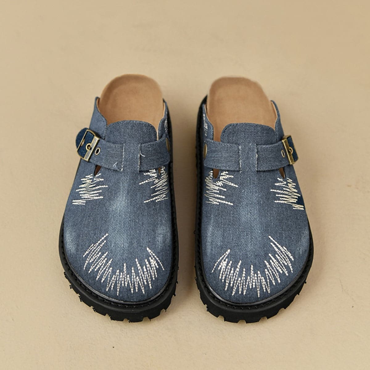 Round Toe Platform Loafers.