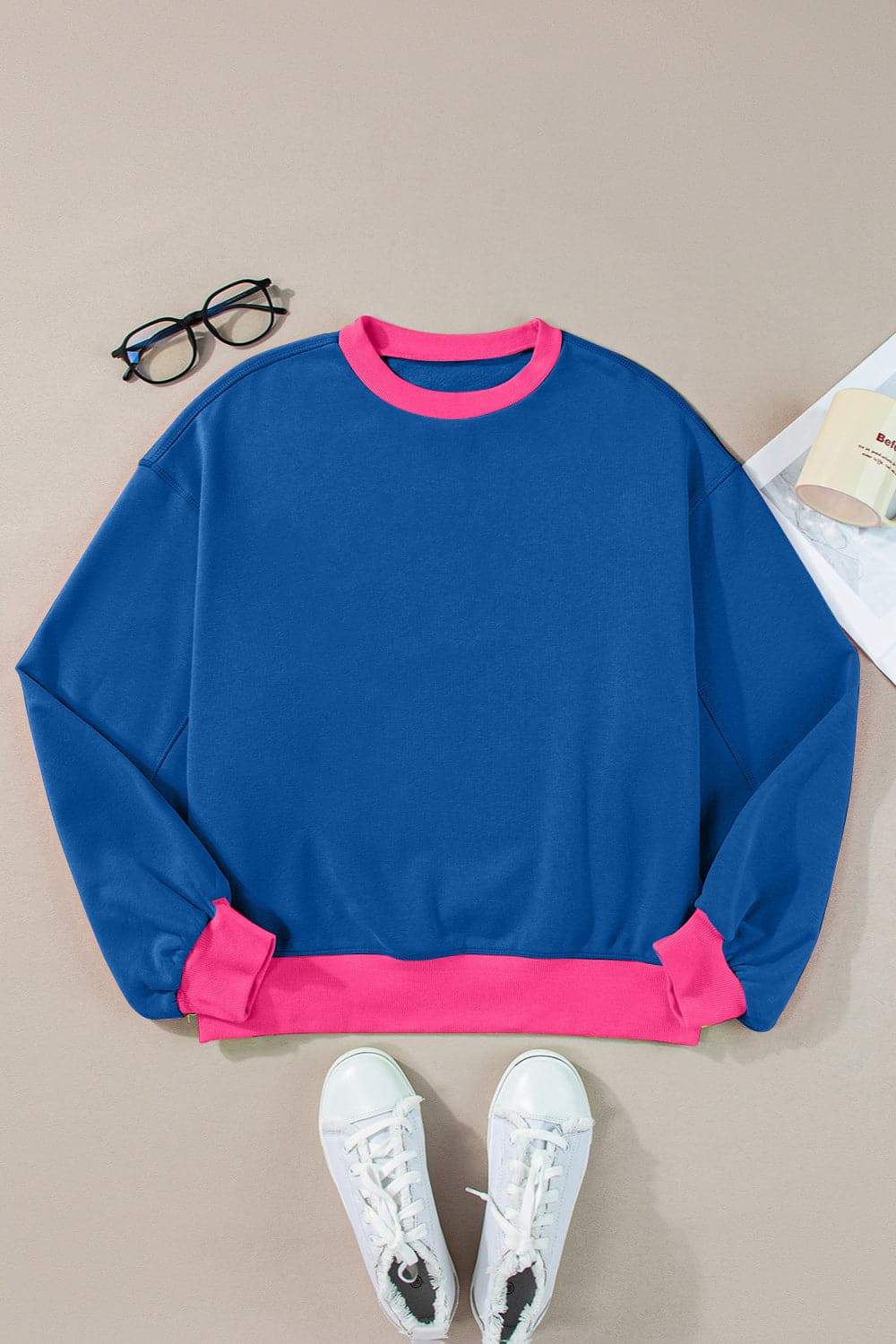 Contrast Round Neck Long Sleeve Sweatshirt.