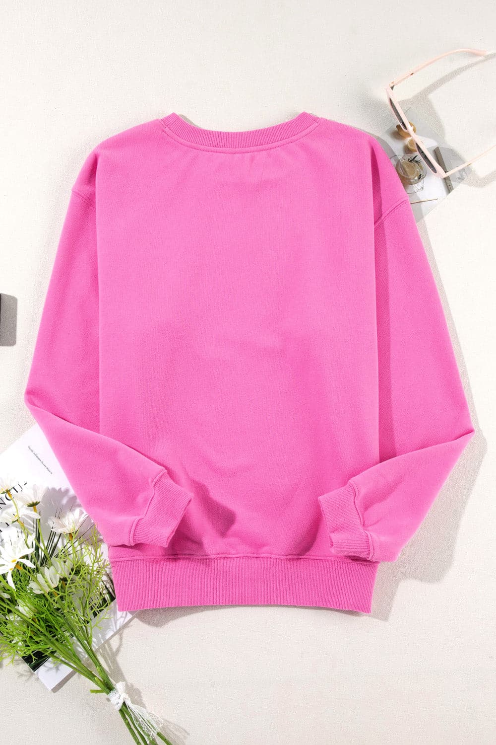 Round Neck Long Sleeve Sweatshirt.