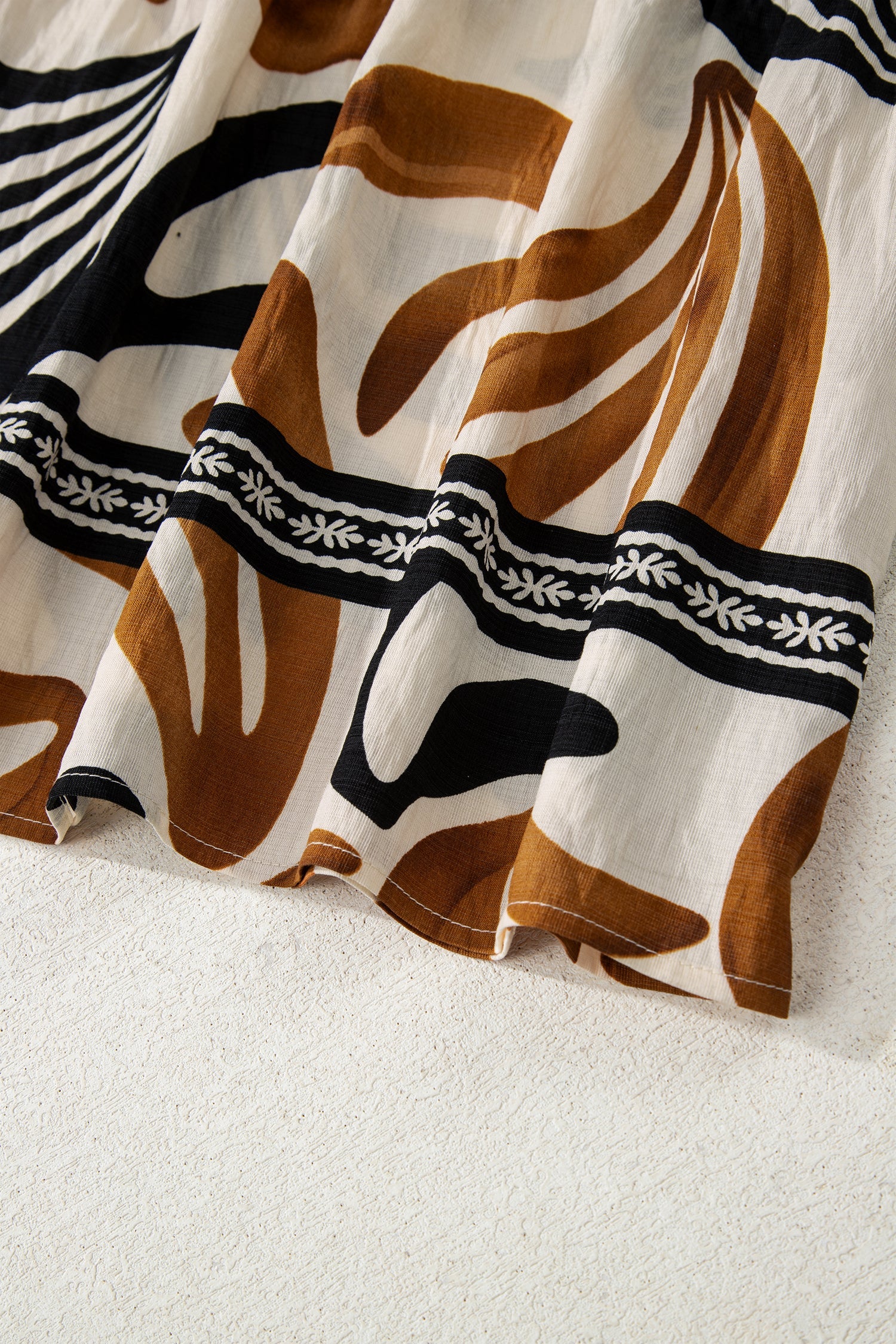 White Plus Size Abstract Print Dress With Contrast Collar Split Neck Long Dress Dear-Lover Dropshipping