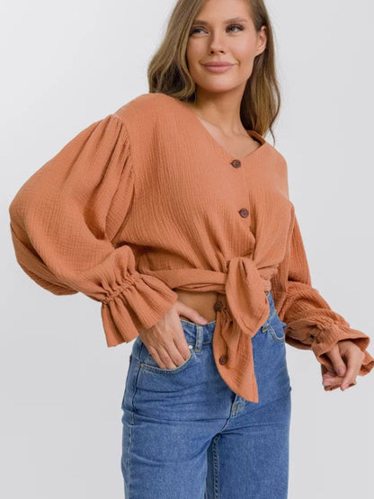 Elegant flounce sleeve shirt