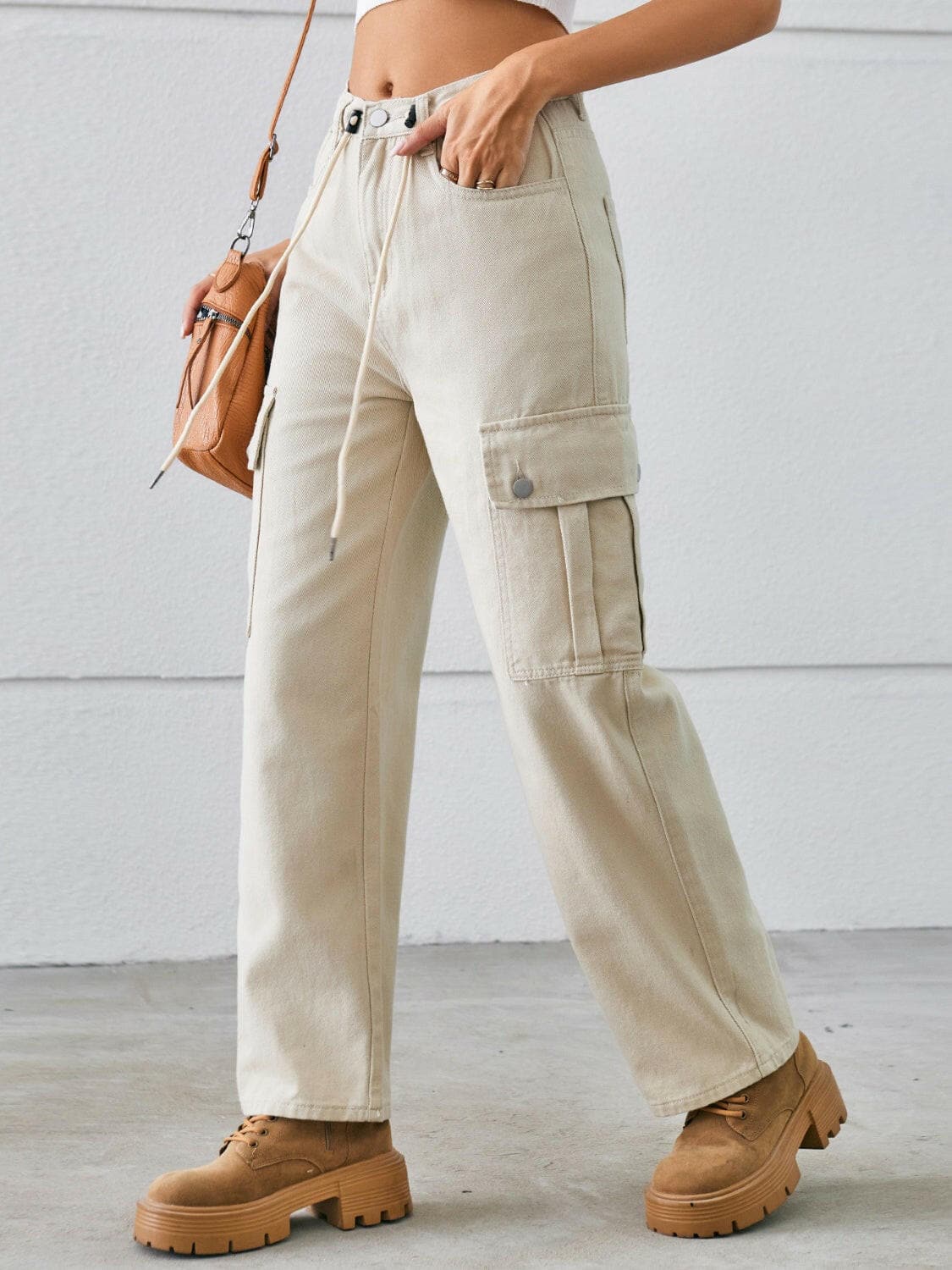 Drawstring Mid-Rise Waist Straight Cargo Jeans.