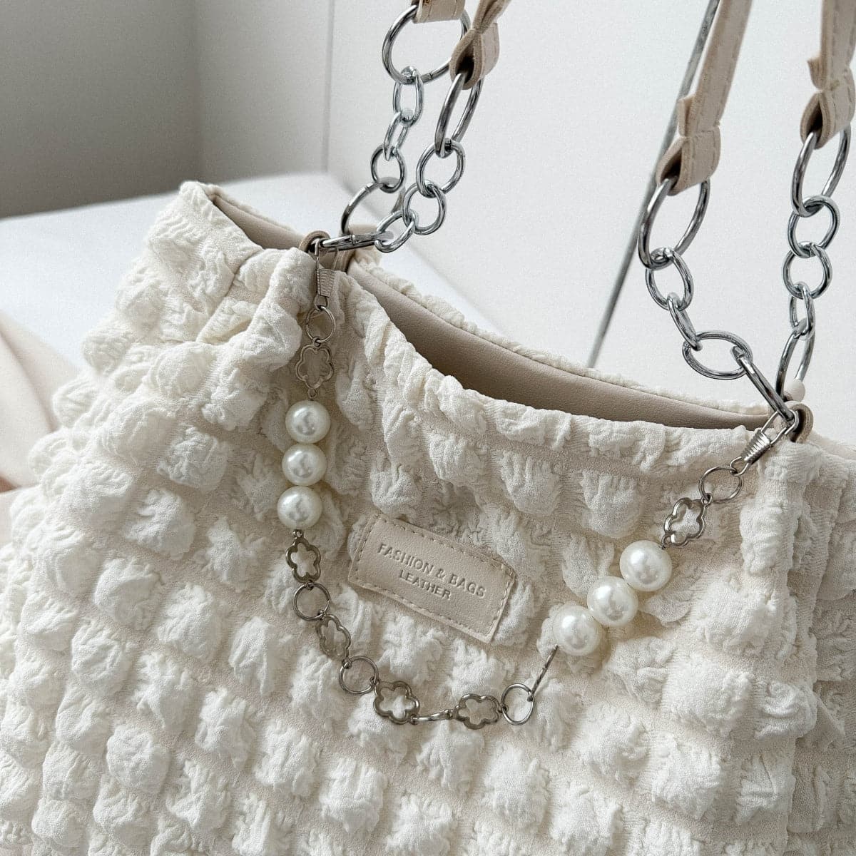 Chic bubble textured tote bag for every occasion