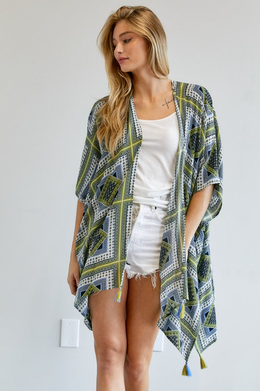 Loose printed kimono - short sleeve