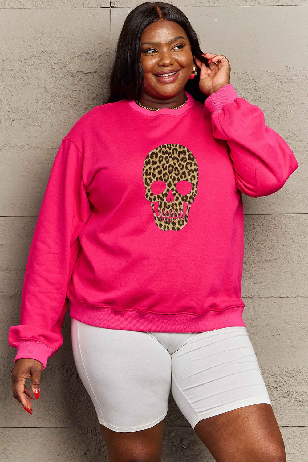 Casual chic drop shoulder graphic sweatshirt