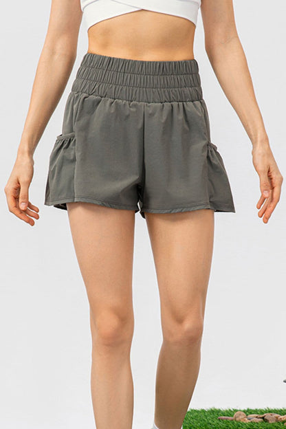 Elastic Waist Pocketed Active Shorts.