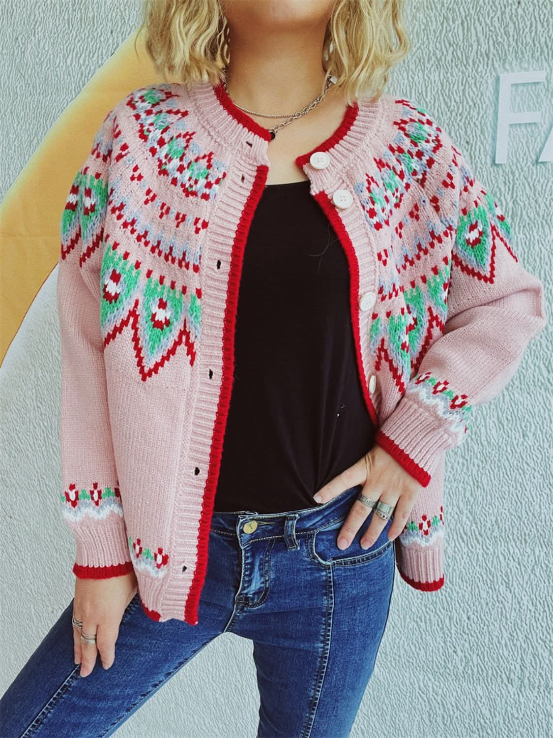 Stylish geometric cardigan for women