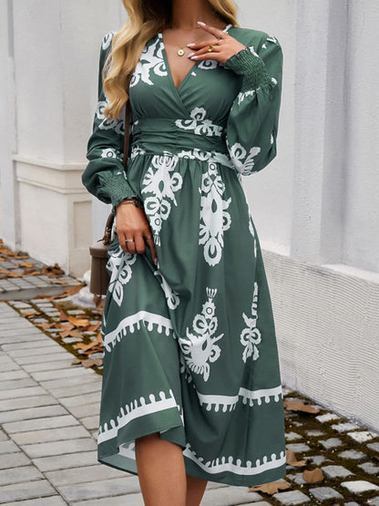 Chic printed surplice midi dress with lantern sleeves