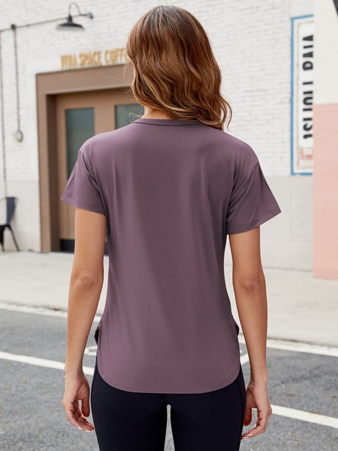 Quick-Dry Round Neck Short Sleeve T-Shirt.