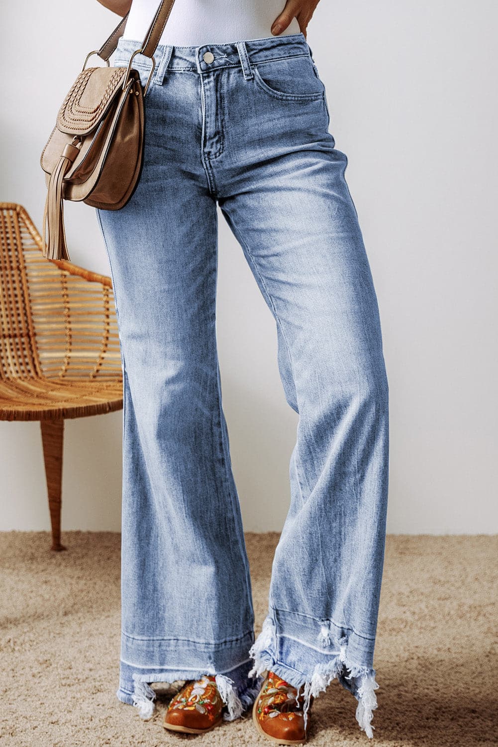 Chic raw hem bootcut jeans with functional pockets