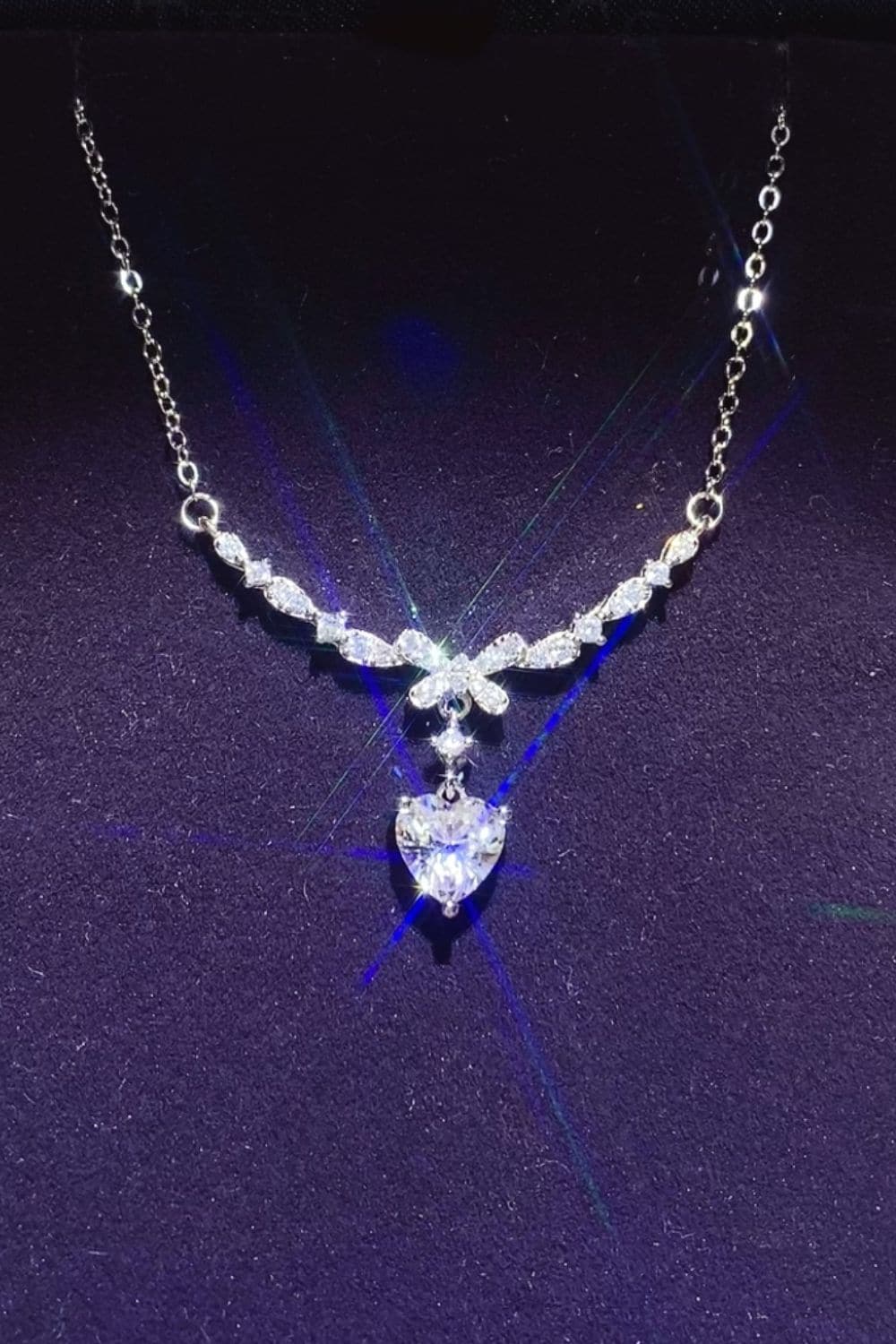 1 Carat 925 Sterling Silver Moissanite Necklace.