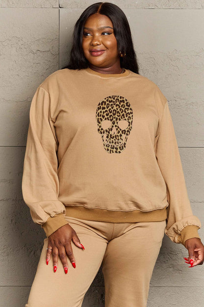 Casual chic drop shoulder graphic sweatshirt