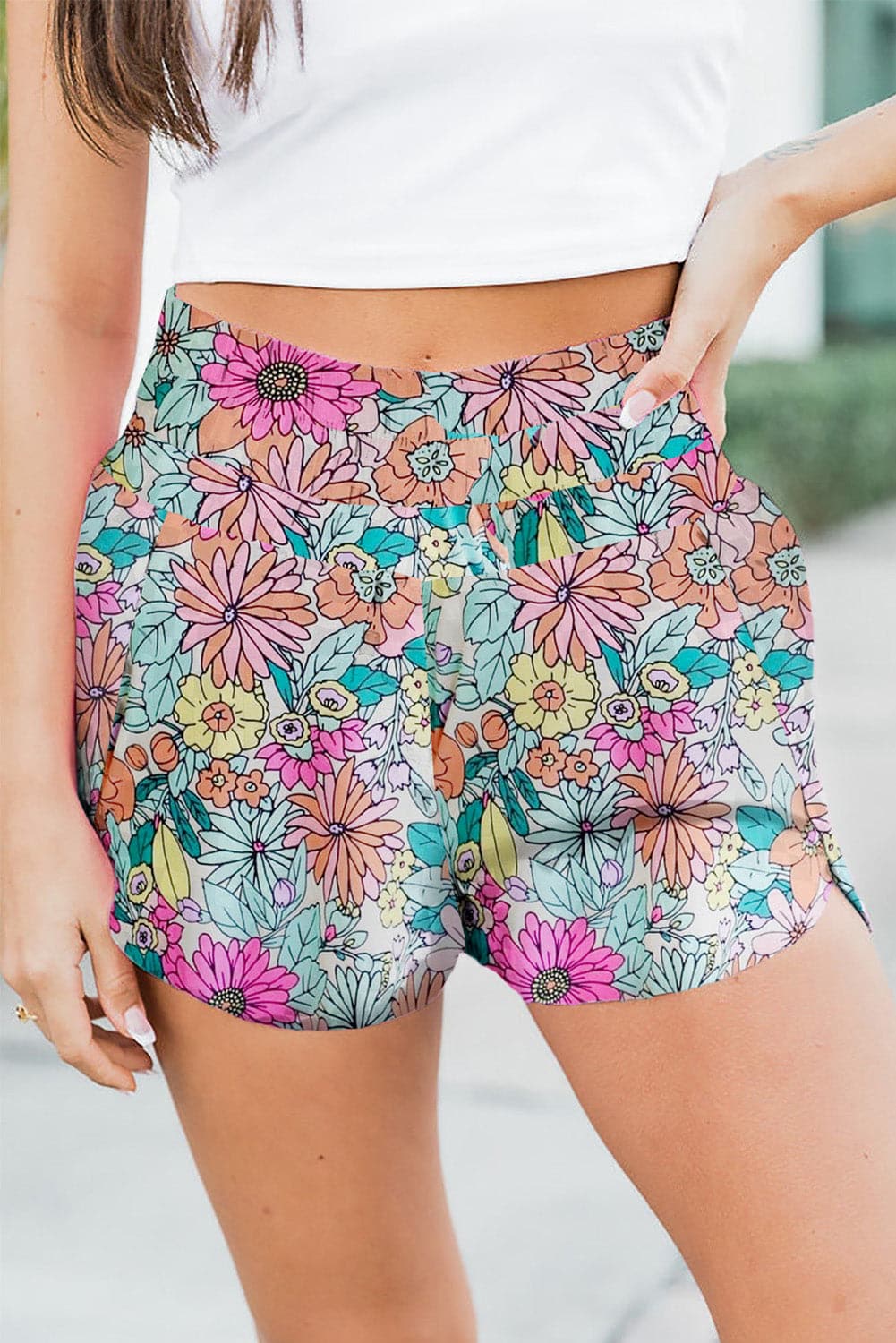 Floral Elastic Waist Shorts.