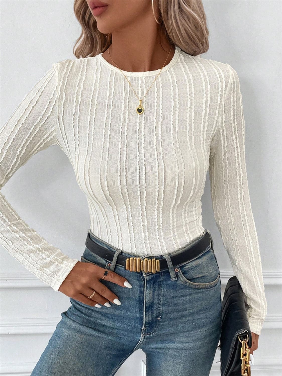 Round Neck Long Sleeve Top.