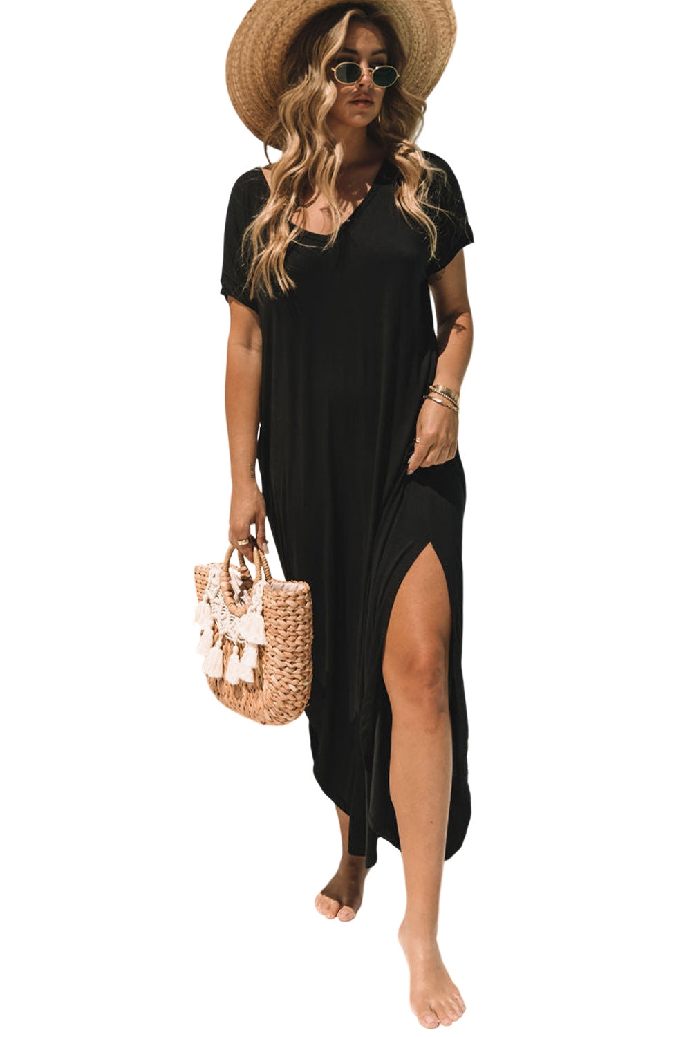 Elegant black v-neck maxi t-shirt dress with hidden pockets and stylish splits