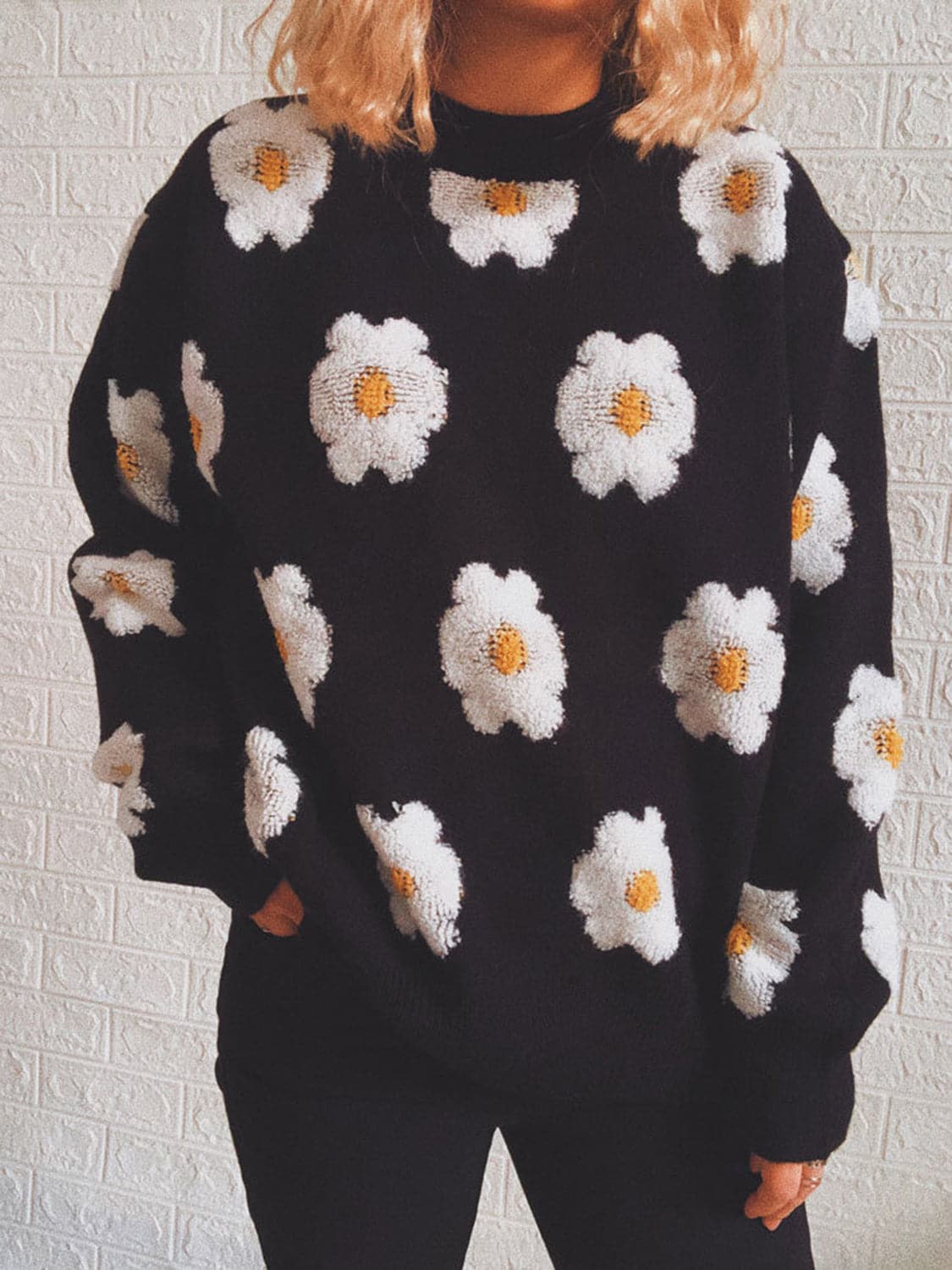 Flower Round Neck Long Sleeve Sweater.